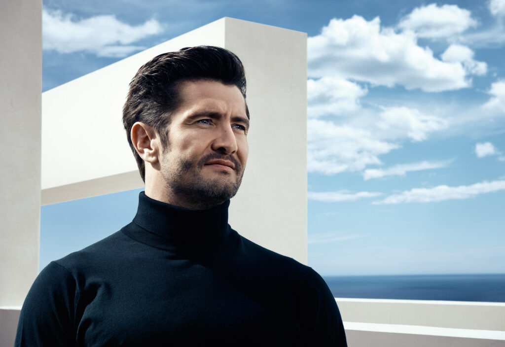 El exjugador de fútbol Bixente Lizarazu, imagen de Force Supreme Eye Architect Serum