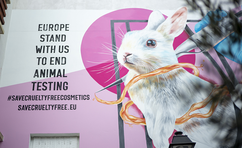 The Body Shop y Dove piden no volver a testar en animales para probar ingredientes cosméticos