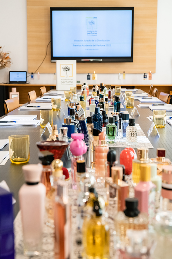 Más de 160 perfumes han presentado su candidatura a alguna de las categorías de los XV Premios Academia del Perfume.