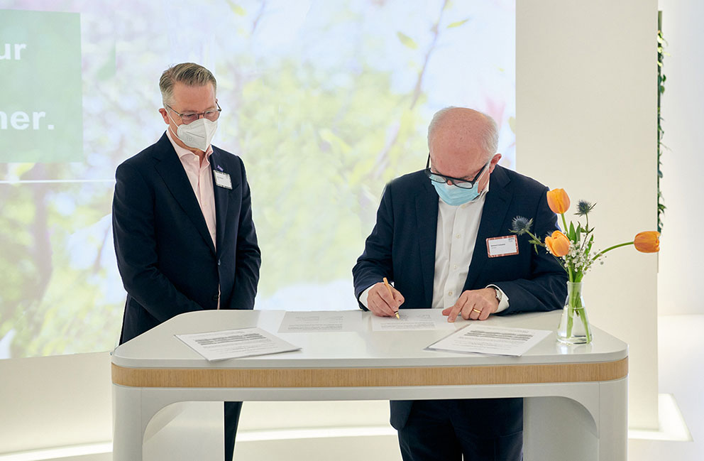 Henkel y Basf firman acuerdo de colaboración sobre materias renovables.