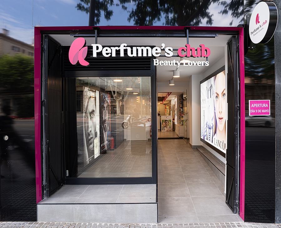 Perfume's Club abre tienda física en Mallorca